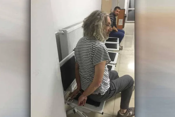 Korsan baskın ve gözaltı