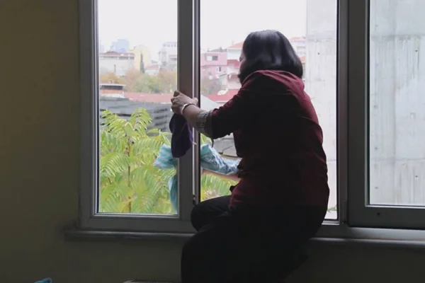 Yasal işçi statüsü istiyoruz