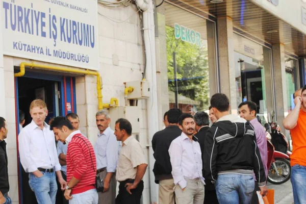 İşsiz sayısı 8,7 milyon