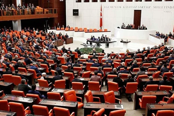 Bütçede sosyal haklar geriledi