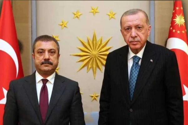 Faiz kararı öncesi TL’den düşüş rekoru