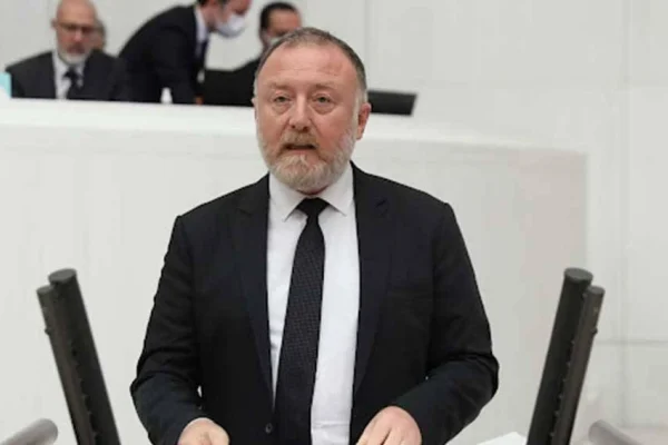 Masayı devirmenin karşılığı 850 milyar dolardır