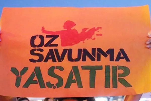 Öz savunmada bulunan Azra, özgür