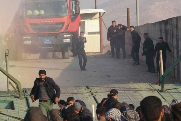Cenazeleri vermiyor, isteyenlere saldırıyor, sınırı da kapatıyor