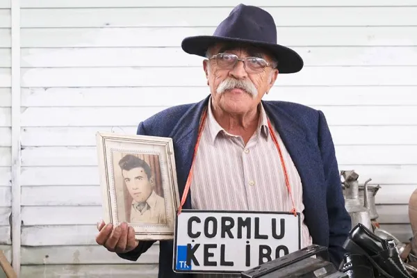 Köy köy dolaşarak antika topluyor