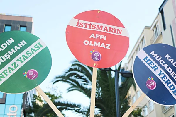 Kötünün iyisine razı değiliz 