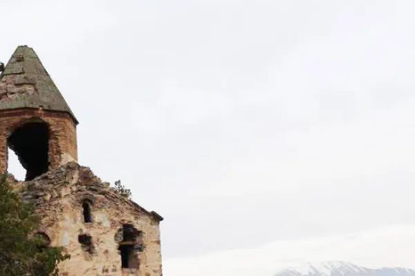 Kırmızı Kilise kaderine terk  edildi