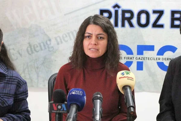 12 kadın gazeteciye 17 yıl hapis