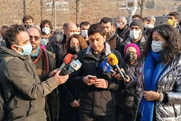 Kürt düşmanının adı verilmesin
