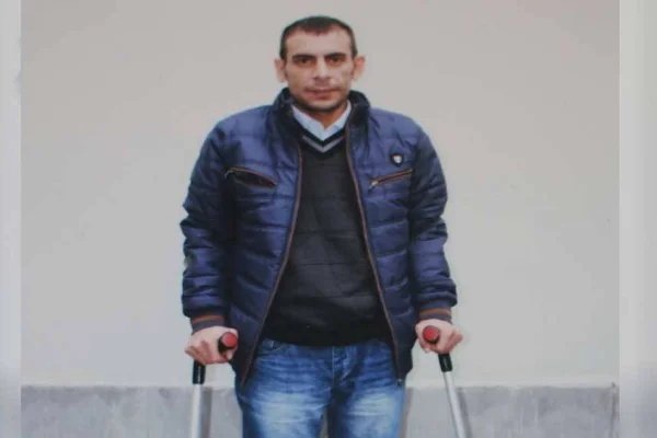 Engelli ve hasta tutsak ameliyatı reddetti