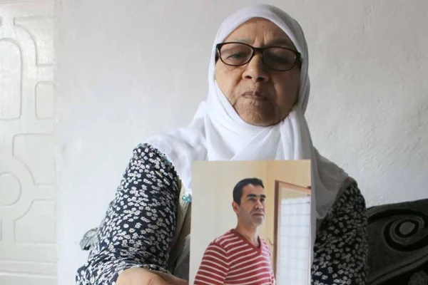 Hasta tutsak oğlunu 5 yıldır göremiyor