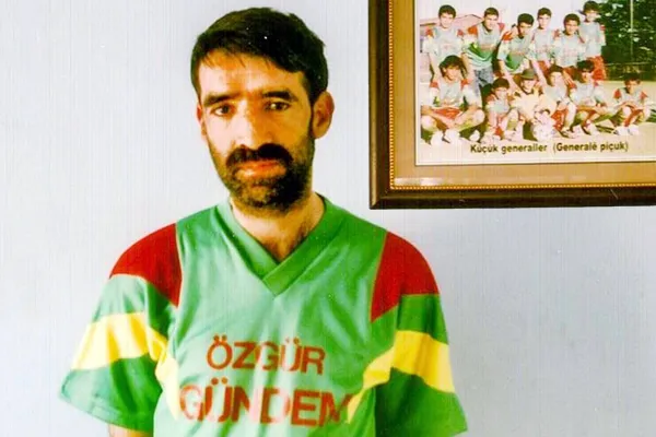 Ölüme meydan okuyan bir general!