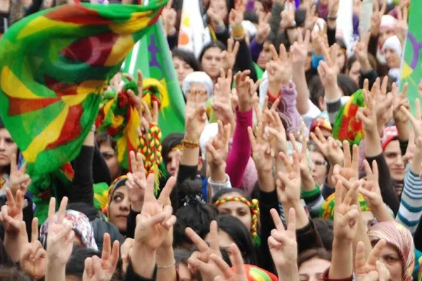 Amed mitinge hazırlanıyor