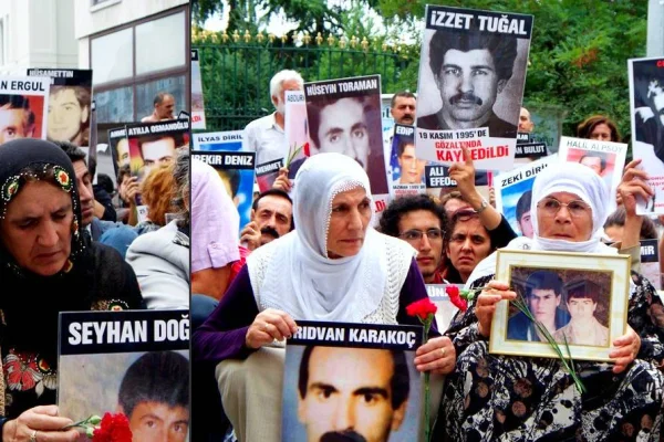 Küfretmedim diyen ilk taşı atsın; vallahi atanın eli taş kesilecektir