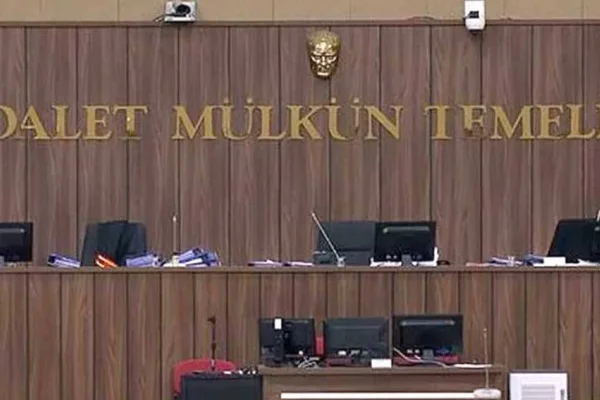 Hızar makinasıyla Kürt kesmeye beraat