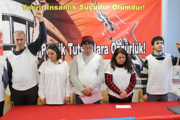 Zürih’te tutsaklar için açlık grevi 