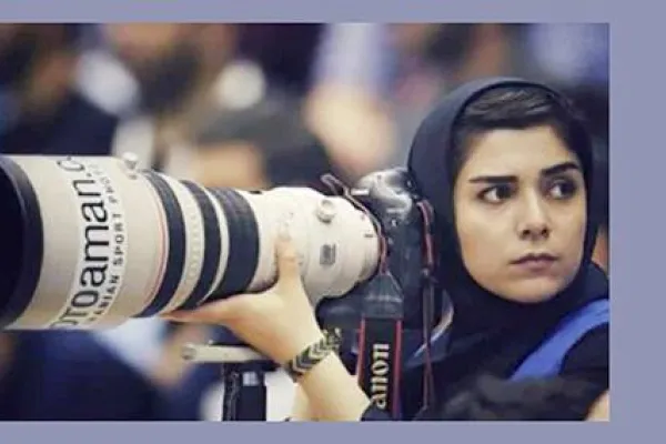 Kadın fotoğrafçılar stadyuma alınmadı