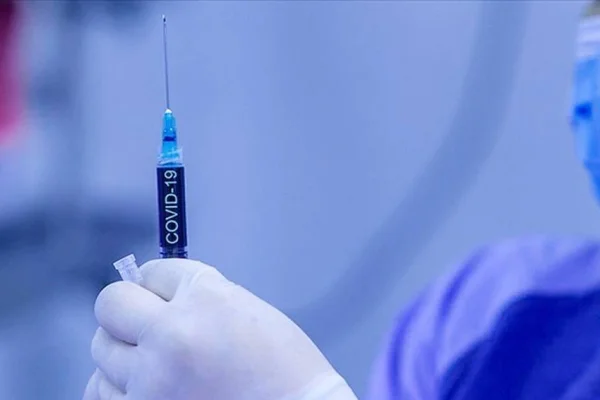 Üçüncü dozu olmayanlar aşısız sayılacak