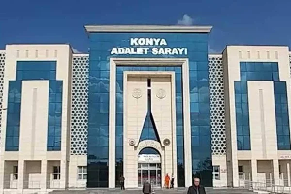 Irkçı katliamı aklama mahkemesi