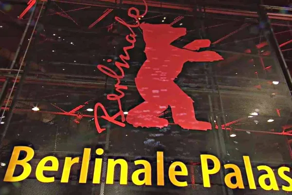 Berlinale Peter von Kant ile başladı