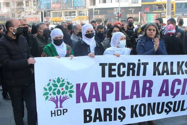 İmralı’nın kapısı mücadeleyle açılır