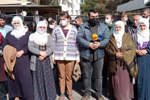 Adliye önünde eylem