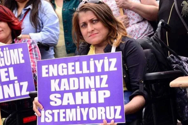 Engelli kadınlar lütuf istemiyor