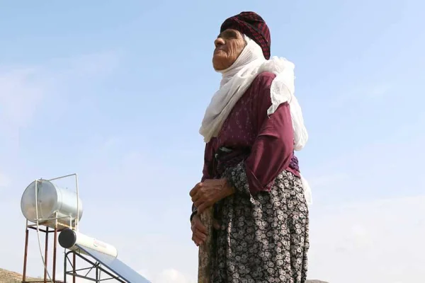 Acısı ve hasretiyle veda etti