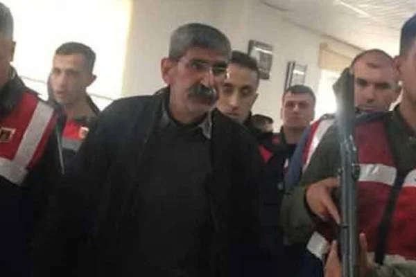 30 yıldır tutsak
