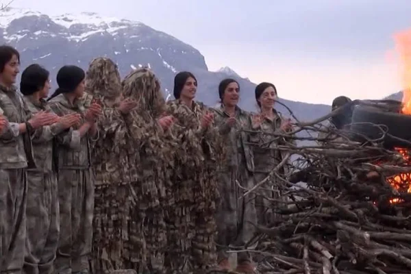 Gerilla alanlarında Newroz kutlandı