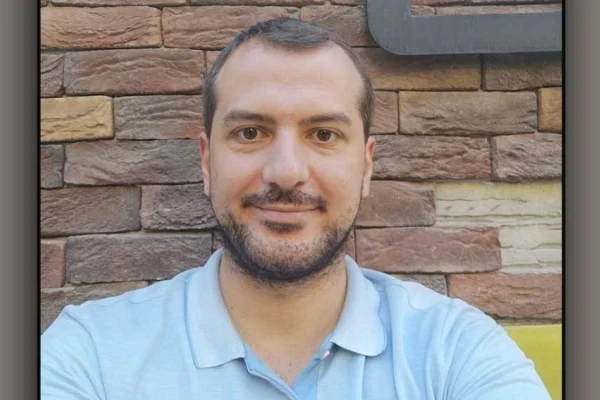 Hastaneler işletme, hastalar müşteri, sağlıkçılar köle