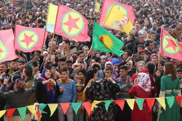 Newroz dönem görevlerini gösterdi