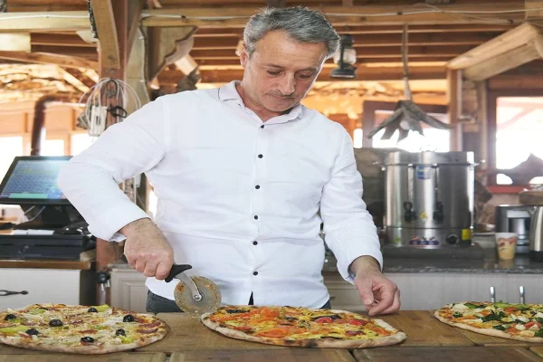 Süryani köyünde yöresel tat: Kafro Pizza