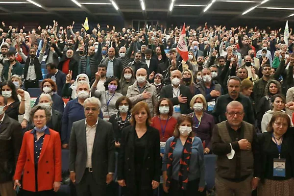 Seçim bir gün, mücadele her gündür