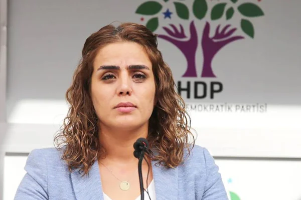 Êzîdîler sınırdan nasıl geçiriliyor?