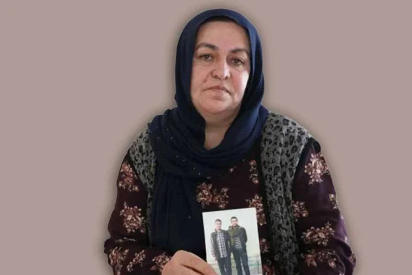 Dört yıldır oğlunu göremiyor