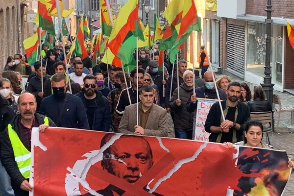Kürdistanlılar Avrupa’da alanlarda