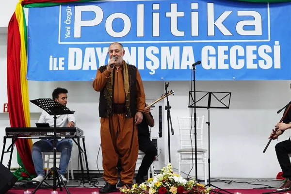 Min go Özgür Politika...