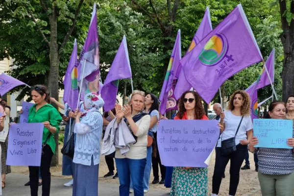 Onların savaşı, bizim kanımız