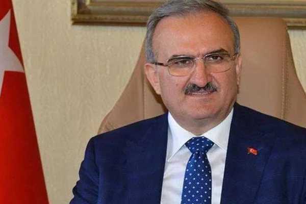 Kayyumdan askeri üsse destek