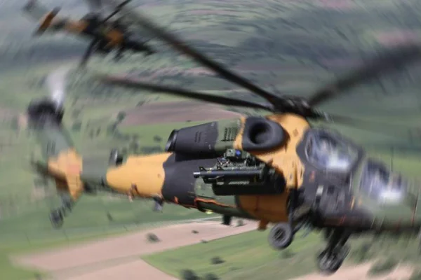 Girê Hakkarî'de helikopter düşürüldü