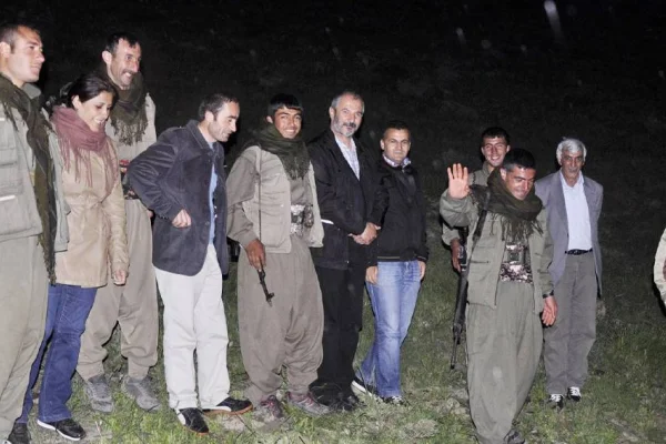 Fotoğrafa 9 yıl sonra tutuklama