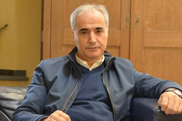 Nöbeti enternasyonalistler devralıyor 