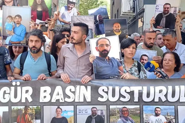 Onların yükü omuzlarımızda
