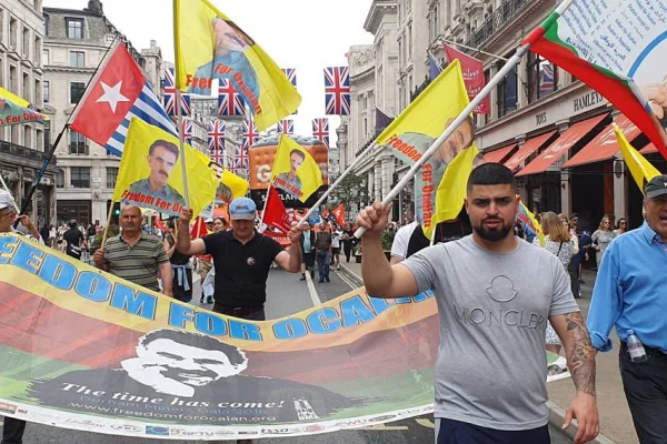 Londra’da Öcalan’a destek