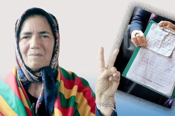 Elindeki notla 1000 imza topladı