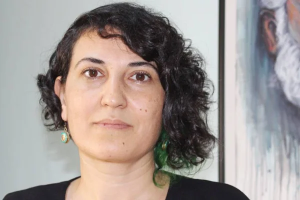 Çocuklar katmanlı esaret altında