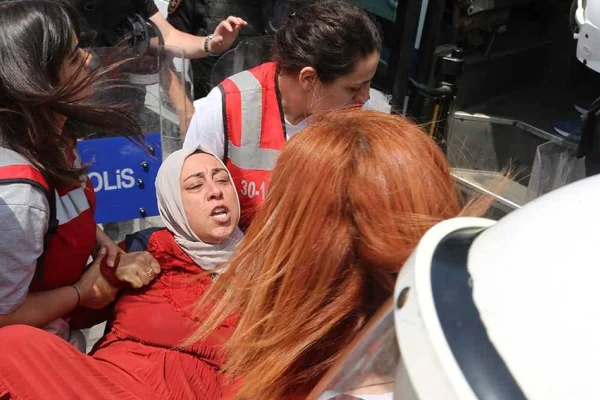Adalet Nöbeti’ne saldırı