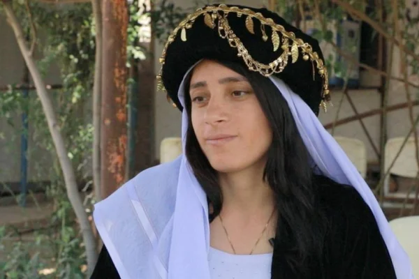 Êzîdî genç kadınlar kongreye gidiyor