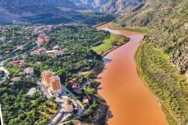 Fırat’ı zehirlediler
